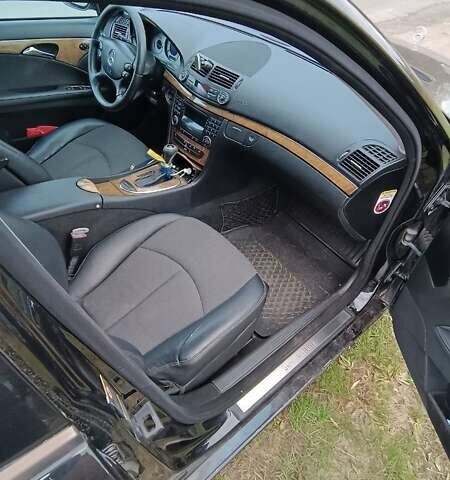 Мерседес Е-Класс, объемом двигателя 2.2 л и пробегом 413 тыс. км за 9500 $, фото 5 на Automoto.ua