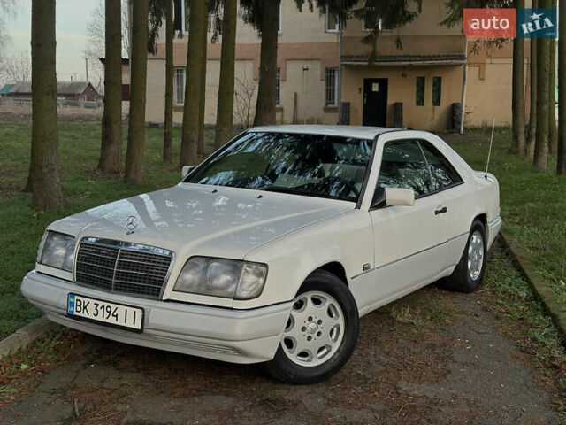 Мерседес Е-Класс, объемом двигателя 2 л и пробегом 470 тыс. км за 3390 $, фото 1 на Automoto.ua