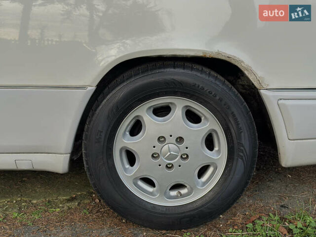 Мерседес Е-Класс, объемом двигателя 2 л и пробегом 470 тыс. км за 3390 $, фото 14 на Automoto.ua