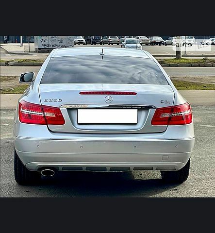 Мерседес Е-Класс 2011 в Одессе на Automoto.ua Мерседес Е-Класс, объемом двигателя 2.5 л и пробегом 187 тыс. км за 15900 $, фото 5 на Automoto.ua