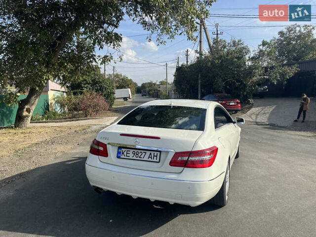 Мерседес Е-Класс, объемом двигателя 1.8 л и пробегом 152 тыс. км за 11500 $, фото 2 на Automoto.ua