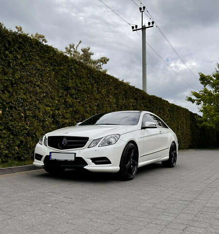 Мерседес Е-Класс, объемом двигателя 4.66 л и пробегом 112 тыс. км за 22500 $, фото 2 на Automoto.ua