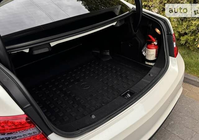 Мерседес Е-Класс, объемом двигателя 4.66 л и пробегом 112 тыс. км за 22500 $, фото 68 на Automoto.ua