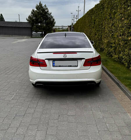 Мерседес Е-Класс, объемом двигателя 4.66 л и пробегом 112 тыс. км за 22500 $, фото 10 на Automoto.ua