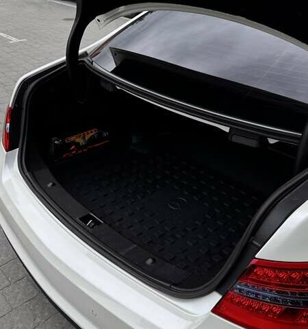 Мерседес Е-Класс, объемом двигателя 4.66 л и пробегом 112 тыс. км за 22500 $, фото 66 на Automoto.ua