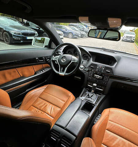 Мерседес Е-Класс, объемом двигателя 4.66 л и пробегом 112 тыс. км за 22500 $, фото 28 на Automoto.ua