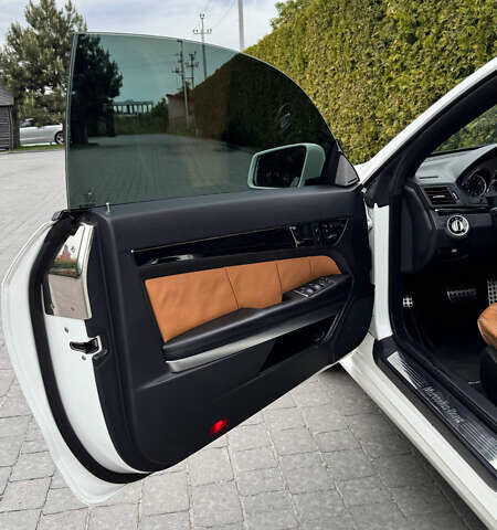 Мерседес Е-Класс, объемом двигателя 4.66 л и пробегом 112 тыс. км за 22500 $, фото 16 на Automoto.ua