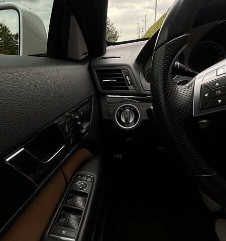 Мерседес Е-Класс, объемом двигателя 4.66 л и пробегом 112 тыс. км за 22500 $, фото 45 на Automoto.ua