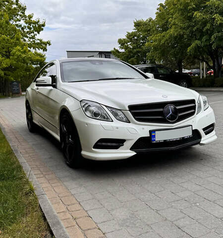 Мерседес Е-Класс, объемом двигателя 4.66 л и пробегом 112 тыс. км за 22500 $, фото 5 на Automoto.ua