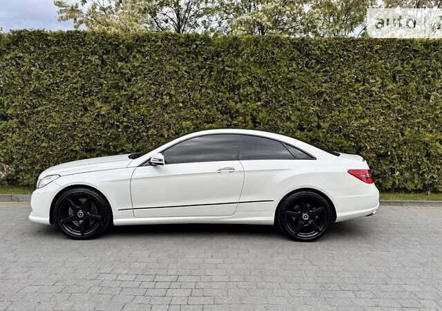 Мерседес Е-Класс, объемом двигателя 4.66 л и пробегом 112 тыс. км за 22500 $, фото 6 на Automoto.ua