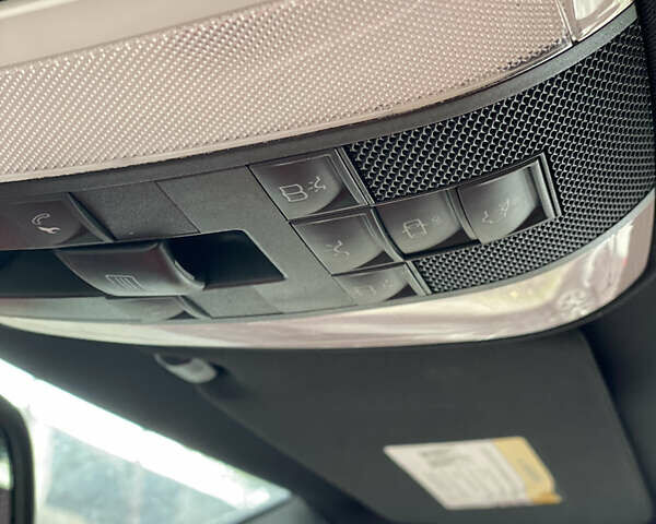 Мерседес Е-Класс, объемом двигателя 3 л и пробегом 61 тыс. км за 19100 $, фото 16 на Automoto.ua