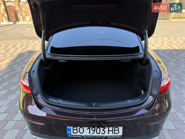 Мерседес Е-Класс, объемом двигателя 3 л и пробегом 175 тыс. км за 41900 $, фото 65 на Automoto.ua