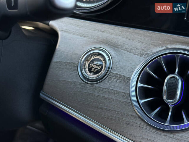 Мерседес Е-Класс, объемом двигателя 3 л и пробегом 175 тыс. км за 41900 $, фото 36 на Automoto.ua