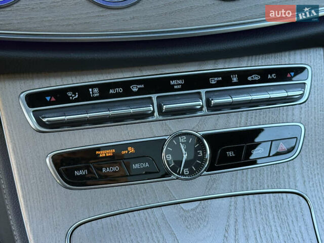 Мерседес Е-Класс, объемом двигателя 3 л и пробегом 175 тыс. км за 41900 $, фото 73 на Automoto.ua