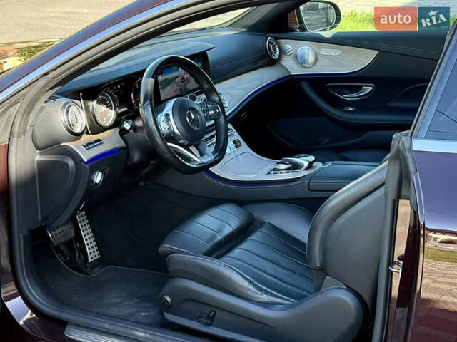 Мерседес Е-Класс, объемом двигателя 3 л и пробегом 175 тыс. км за 41900 $, фото 1 на Automoto.ua