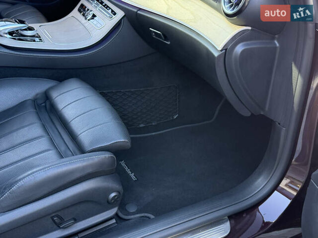 Мерседес Е-Класс, объемом двигателя 3 л и пробегом 175 тыс. км за 41900 $, фото 56 на Automoto.ua