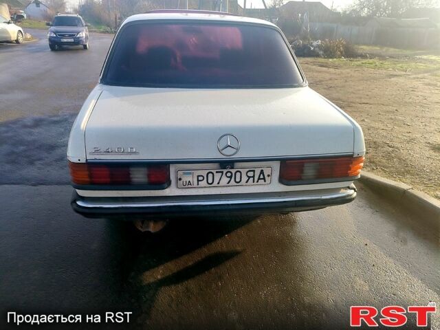 Мерседес Е-Клас, об'ємом двигуна 2.4 л та пробігом 200 тис. км за 650 $, фото 3 на Automoto.ua