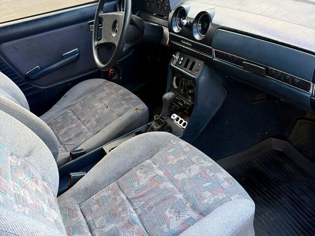 Мерседес Е-Клас, об'ємом двигуна 2 л та пробігом 500 тис. км за 800 $, фото 10 на Automoto.ua