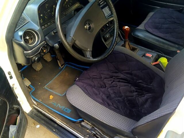 Мерседес Е-Класс, объемом двигателя 2 л и пробегом 52 тыс. км за 2000 $, фото 5 на Automoto.ua