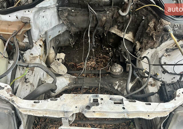 Мерседес Е-Класс, объемом двигателя 0 л и пробегом 200 тыс. км за 500 $, фото 4 на Automoto.ua