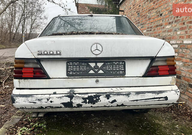 Мерседес Е-Класс, объемом двигателя 0 л и пробегом 200 тыс. км за 500 $, фото 1 на Automoto.ua