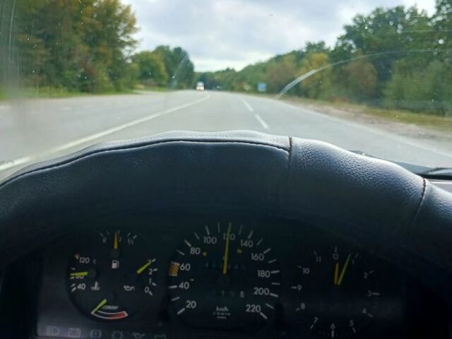 Мерседес Е-Класс, объемом двигателя 2.5 л и пробегом 480 тыс. км за 2000 $, фото 8 на Automoto.ua