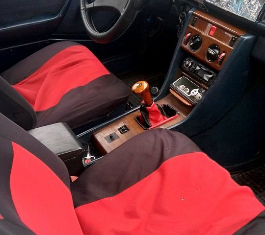 Мерседес Е-Класс, объемом двигателя 2 л и пробегом 0 тыс. км за 1500 $, фото 5 на Automoto.ua