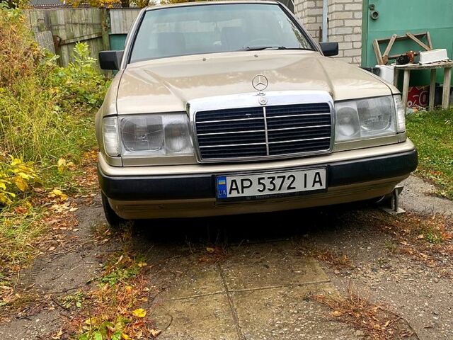 Мерседес Е-Клас, об'ємом двигуна 2.3 л та пробігом 450 тис. км за 2650 $, фото 9 на Automoto.ua