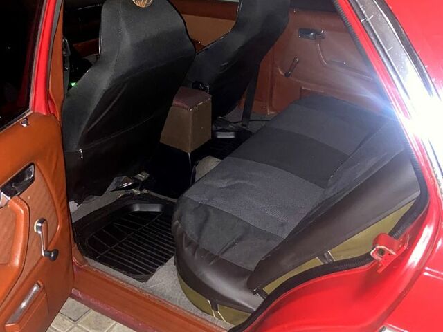 Мерседес Е-Класс, объемом двигателя 2.4 л и пробегом 125 тыс. км за 2350 $, фото 7 на Automoto.ua