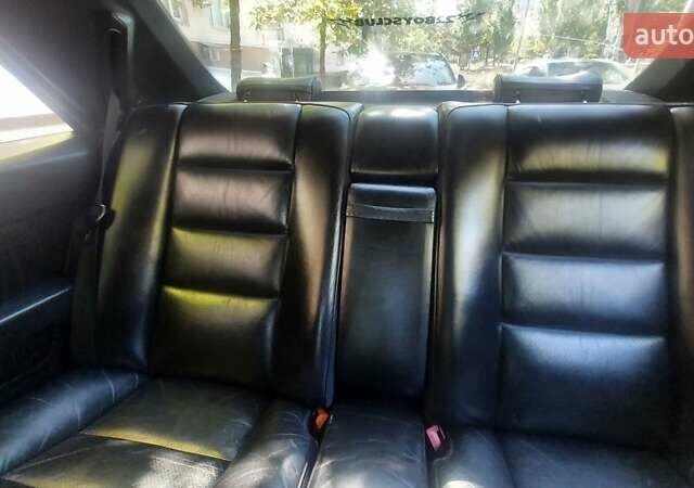Мерседес Е-Класс, объемом двигателя 2.8 л и пробегом 295 тыс. км за 10000 $, фото 13 на Automoto.ua