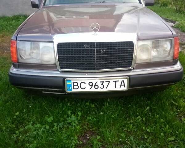 Мерседес Е-Класс, объемом двигателя 2 л и пробегом 400 тыс. км за 1999 $, фото 4 на Automoto.ua