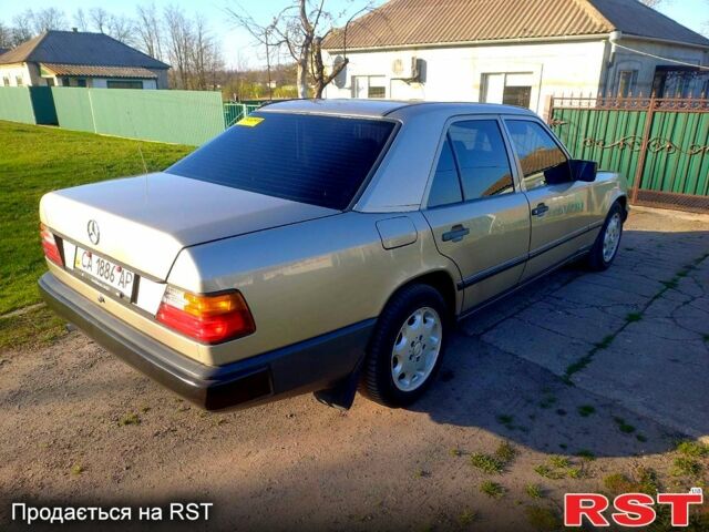 Мерседес Е-Клас, об'ємом двигуна 23 л та пробігом 0 тис. км за 2900 $, фото 12 на Automoto.ua