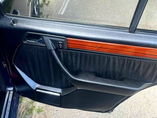 Мерседес Е-Класс, объемом двигателя 2.3 л и пробегом 200 тыс. км за 3000 $, фото 6 на Automoto.ua