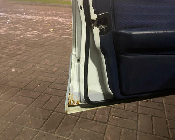 Мерседес Е-Класс, объемом двигателя 2.3 л и пробегом 545 тыс. км за 2500 $, фото 14 на Automoto.ua