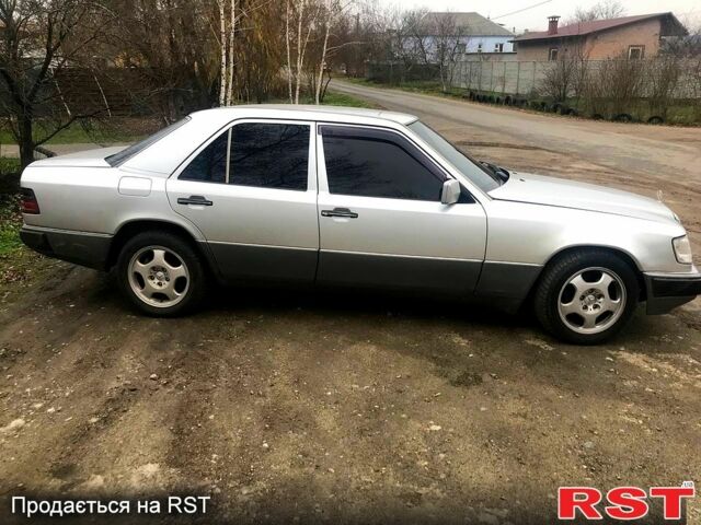 Мерседес Е-Клас, об'ємом двигуна 2.6 л та пробігом 367 тис. км за 2500 $, фото 4 на Automoto.ua