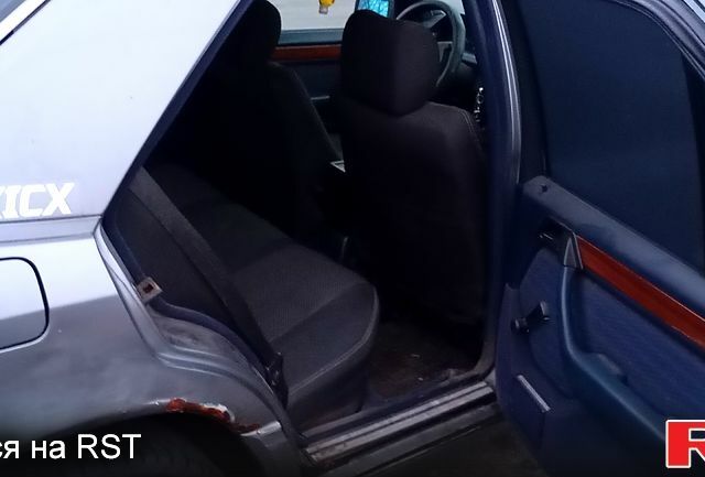 Мерседес Е-Класс, объемом двигателя 2.3 л и пробегом 475 тыс. км за 1560 $, фото 6 на Automoto.ua
