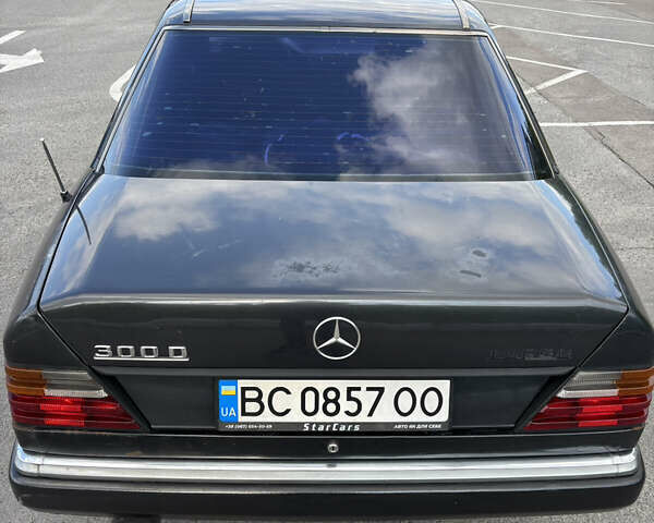 Мерседес Е-Класс, объемом двигателя 3 л и пробегом 284 тыс. км за 2950 $, фото 5 на Automoto.ua