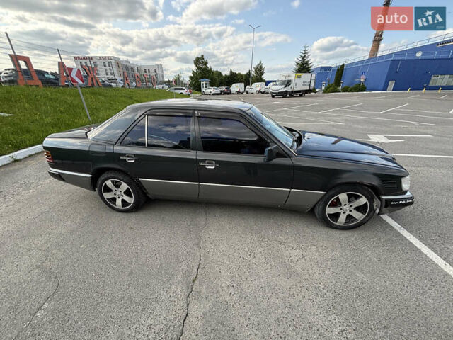 Мерседес Е-Класс, объемом двигателя 3 л и пробегом 284 тыс. км за 2950 $, фото 3 на Automoto.ua