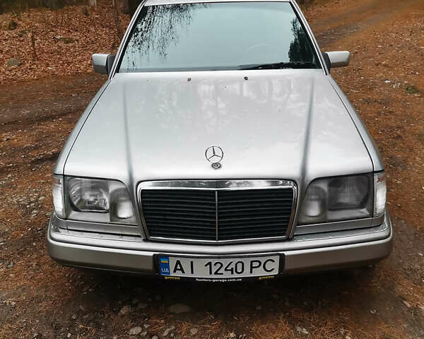 Мерседес Е-Класс, объемом двигателя 2.8 л и пробегом 300 тыс. км за 3200 $, фото 10 на Automoto.ua