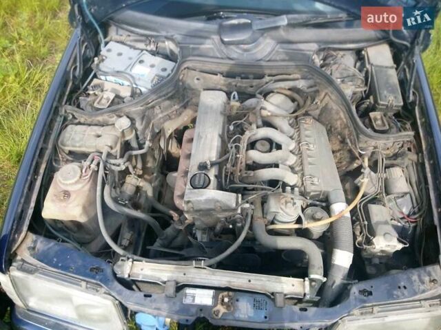 Мерседес Е-Класс, объемом двигателя 2.5 л и пробегом 351 тыс. км за 3500 $, фото 5 на Automoto.ua