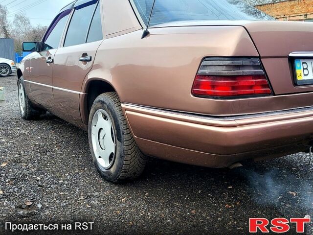 Мерседес Е-Клас, об'ємом двигуна 2.5 л та пробігом 350 тис. км за 4999 $, фото 3 на Automoto.ua