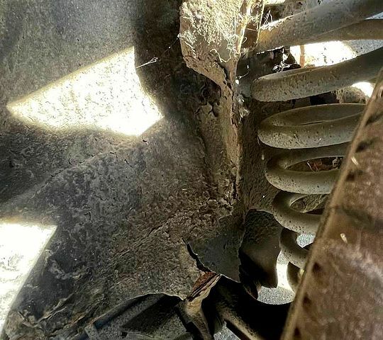 Мерседес Е-Класс, объемом двигателя 2.8 л и пробегом 489 тыс. км за 2000 $, фото 3 на Automoto.ua