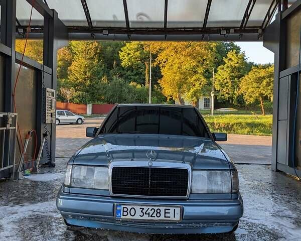 Мерседес Е-Класс, объемом двигателя 2.2 л и пробегом 110 тыс. км за 3500 $, фото 6 на Automoto.ua