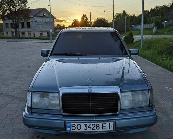 Мерседес Е-Класс, объемом двигателя 2.2 л и пробегом 110 тыс. км за 3500 $, фото 1 на Automoto.ua
