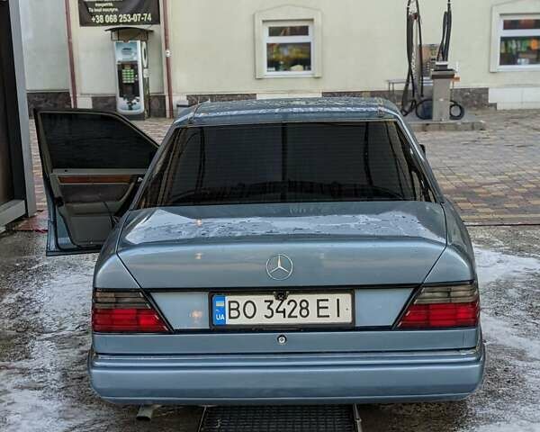 Мерседес Е-Класс, объемом двигателя 2.2 л и пробегом 110 тыс. км за 3500 $, фото 2 на Automoto.ua