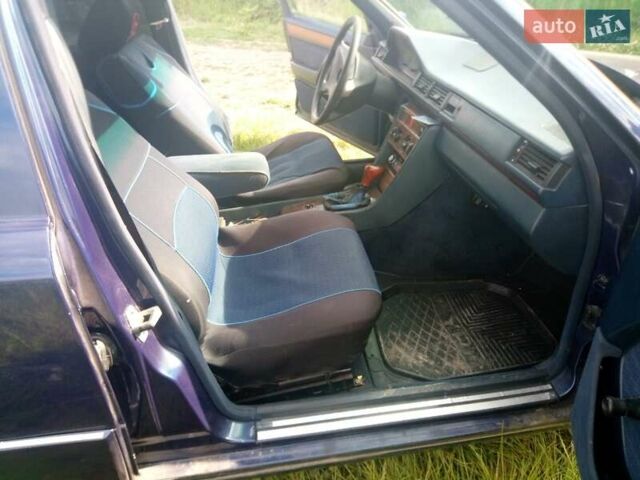 Мерседес Е-Класс, объемом двигателя 2.5 л и пробегом 351 тыс. км за 3500 $, фото 29 на Automoto.ua