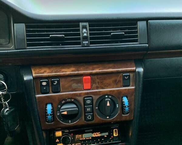 Мерседес Е-Класс, объемом двигателя 2.5 л и пробегом 508 тыс. км за 6000 $, фото 24 на Automoto.ua