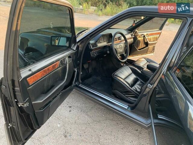 Мерседес Е-Класс, объемом двигателя 2.5 л и пробегом 508 тыс. км за 6000 $, фото 23 на Automoto.ua