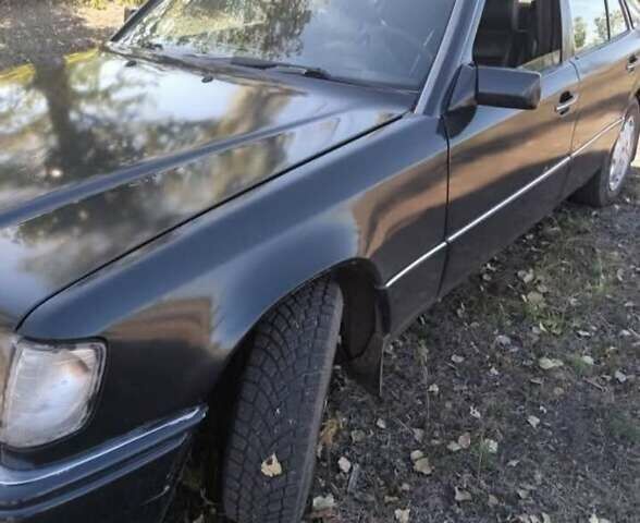 Мерседес Е-Клас, об'ємом двигуна 2 л та пробігом 350 тис. км за 3200 $, фото 1 на Automoto.ua