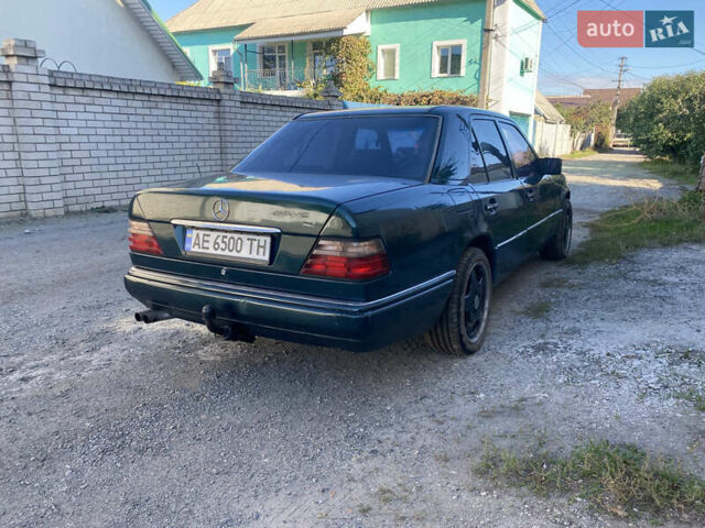 Мерседес Е-Класс, объемом двигателя 2.2 л и пробегом 494 тыс. км за 2000 $, фото 7 на Automoto.ua